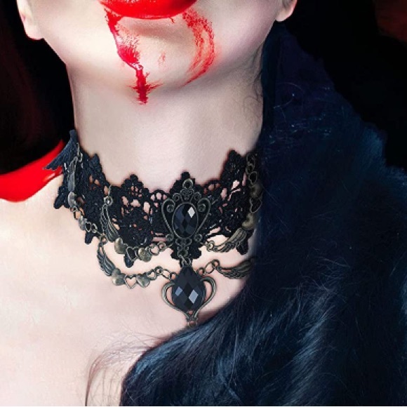 Gothic Lace Choker Necklace - Picture 2 of 3